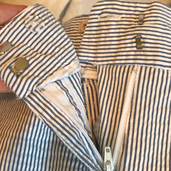 Shorts - Picture 6 of 6